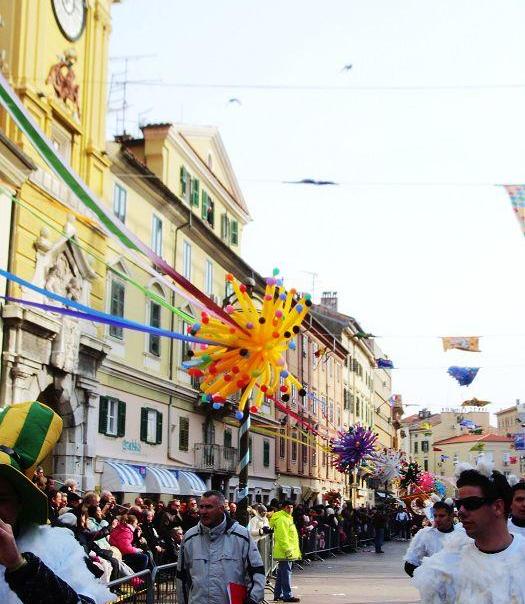 點(diǎn)擊瀏覽下一頁