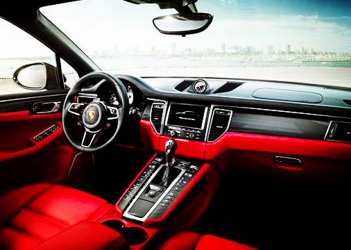 Macan Turbo 內部車飾