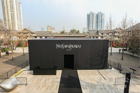 黑鴉片女士香水上市發布會