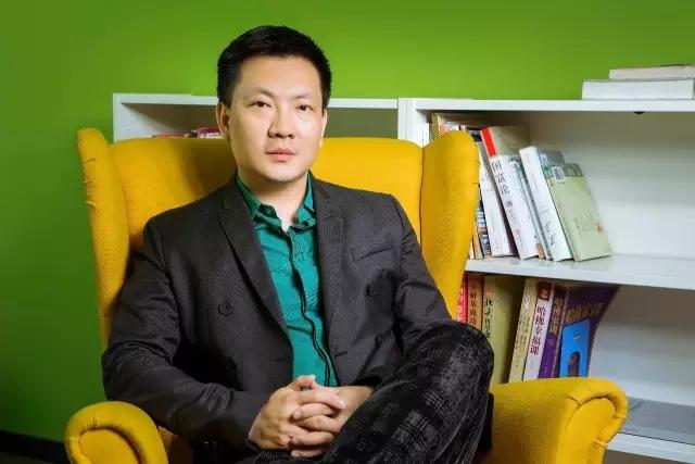 開業慶典：都是要照鏡子整一整